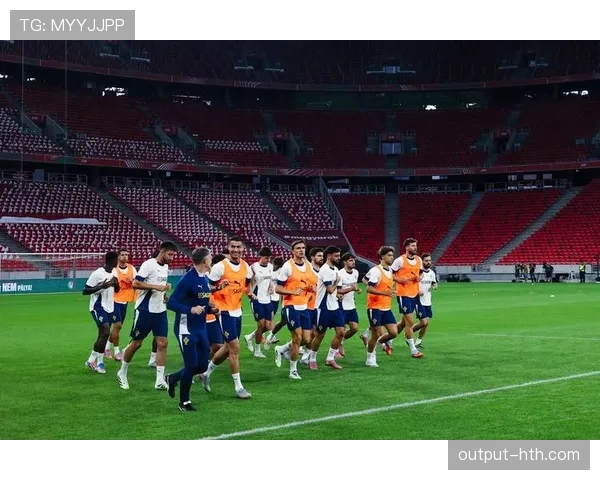 越南队河内激情庆祝，球迷狂欢致敬世界杯预选赛亮眼表现